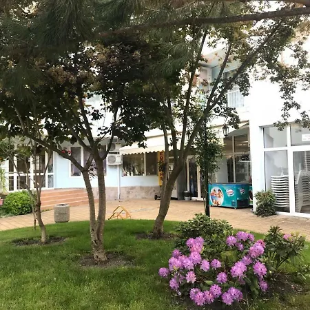 Yassen Nadezhda Apartment *
